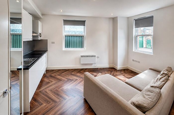 1 Bedroom Flat To Rent In Cobbold Road, London, E11