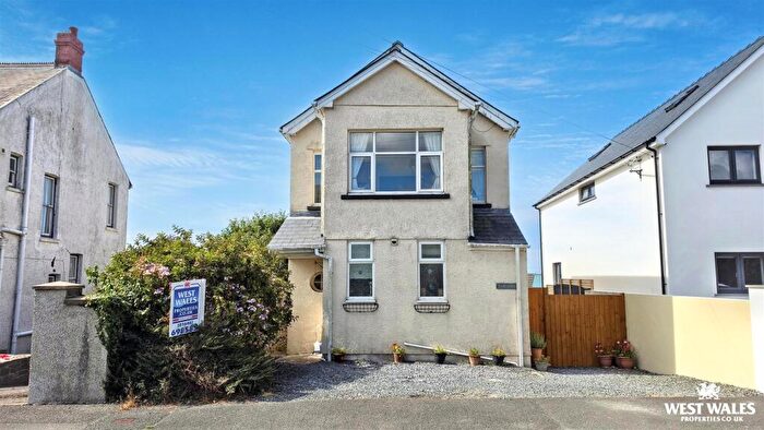 3 Bedroom Detached House For Sale In Wellington Road, Hakin, Milford Haven, SA73