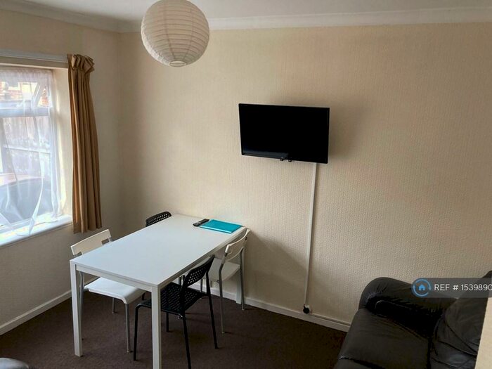 4 Bedroom Terraced House To Rent In Templar Avenue, Coventry, CV4