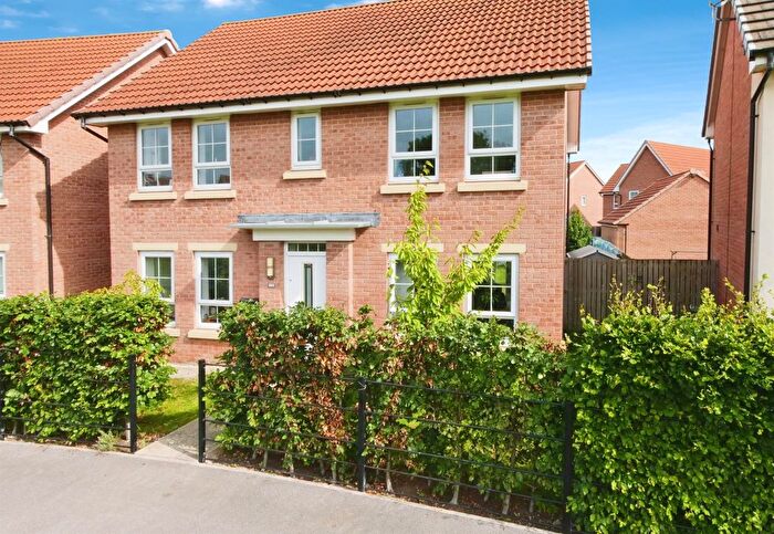 4 Bedroom Detached House For Sale In Heathside, Huntington, York, YO32