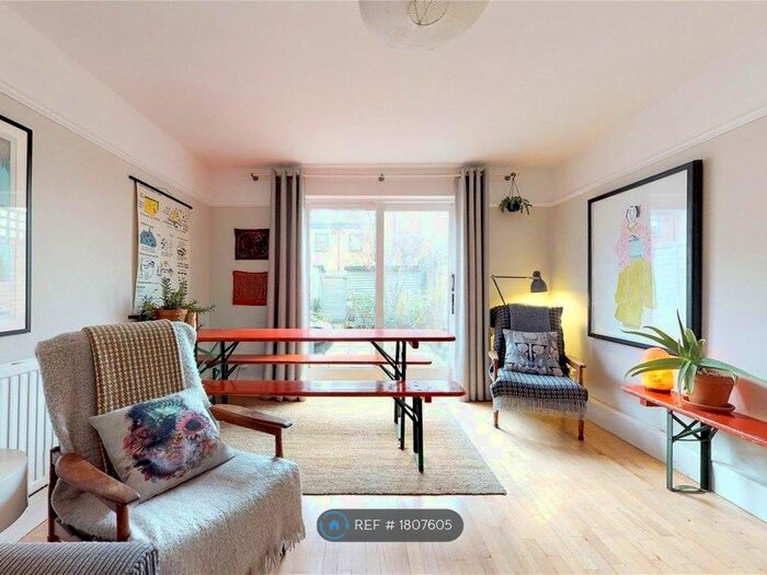 3 Bedroom Terraced House To Rent In Vallance Road, London, E2