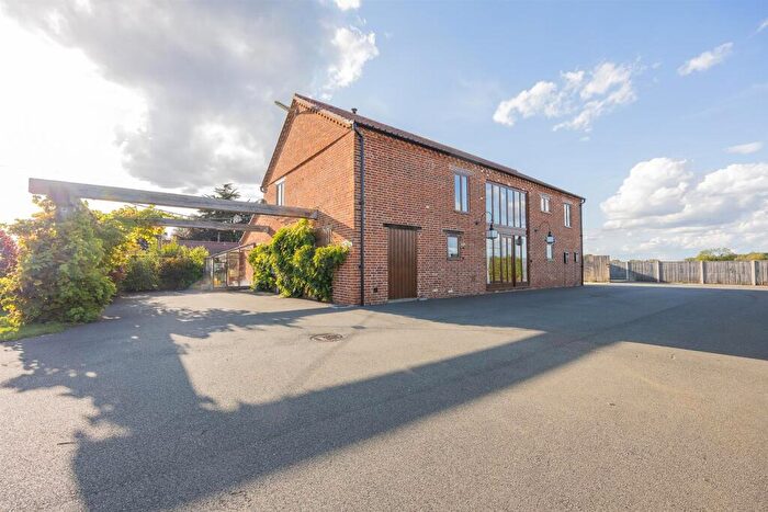6 Bedroom Barn Conversion For Sale In Elms Lane, Wangford, Beccles, NR34