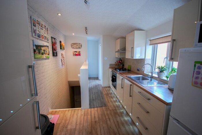 3 Bedroom Maisonette To Rent In West Road, Loftus, TS13