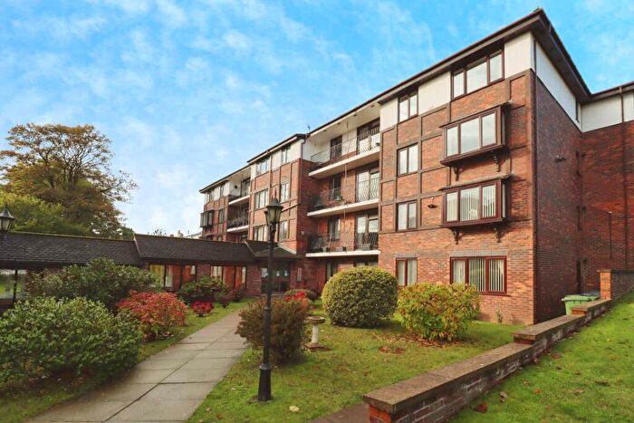 1 Bedroom Flat For Sale In Hesslewell Court, Heswall, CH60