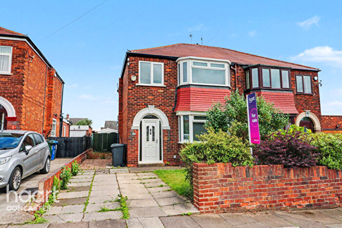 3 Bedroom Semi-Detached House For Sale In Oakhill Road, Wheatley Hills, Doncaster, DN2