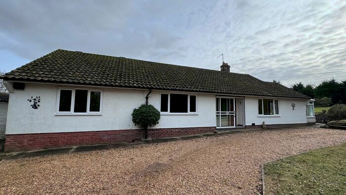 3 Bedroom Bungalow To Rent In Rectory Road, Middleton, Sudbury, CO10