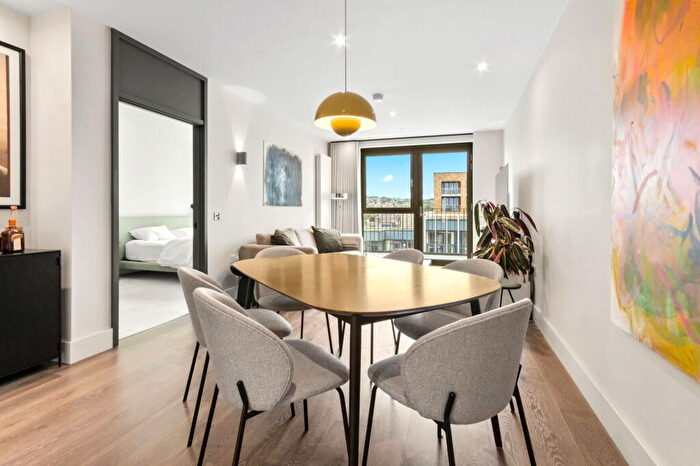 2 Bedroom Penthouse To Rent In Windsor Square, Royal Arsenal Riverside, SE18