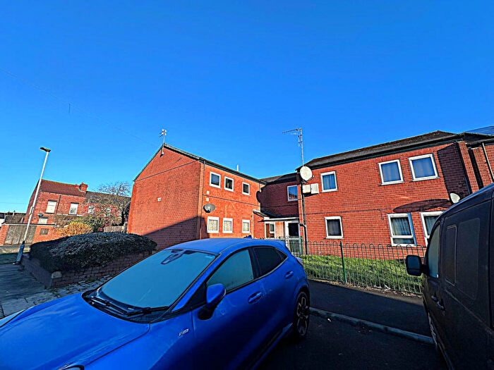 2 Bedroom Apartment For Sale In Marlbrough Close, Thurnscoe Rotherham, S63