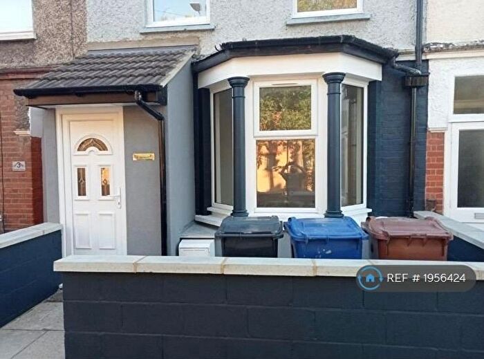 5 Bedroom Terraced House To Rent In Southland Terrace, Purfleet, RM19