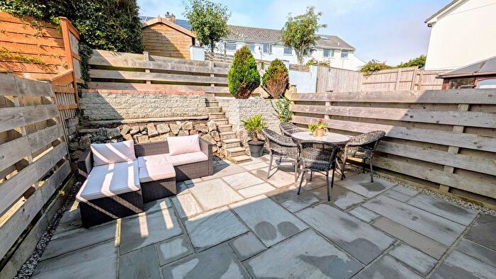 3 Bedroom Terraced House For Sale In Farmers Court, Crowlas, TR20