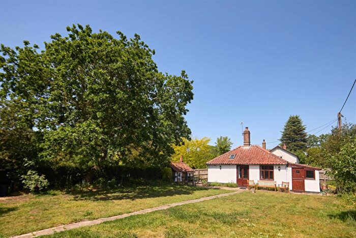 1 Bedroom Detached Bungalow For Sale In Withersdale Road, Mendham, IP20
