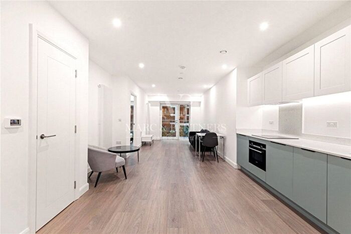 1 Bedroom Flat To Rent In Royal Eden Docks, Ellipse House, London, E16