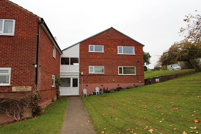 2 Bedroom Flat To Rent In Hallowes Rise, Dronfield, S18