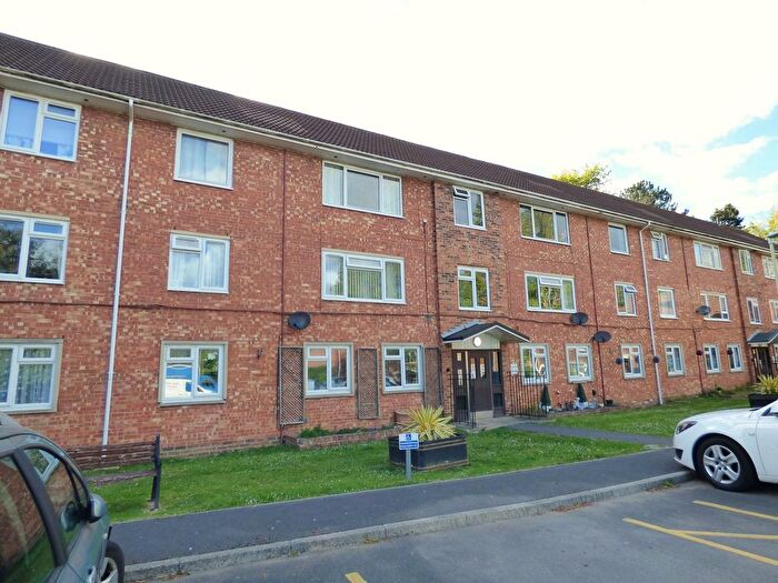 2 Bedroom Flat For Sale In School Lane, Quedgeley, GL2