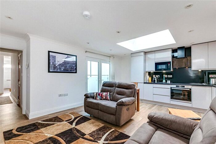2 Bedroom Flat To Rent In Islington Park Street, Islington Central, N1