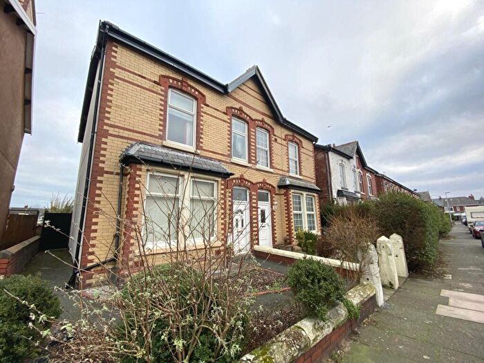 5 Bedroom House To Rent In St James Road, Blackpool, FY4