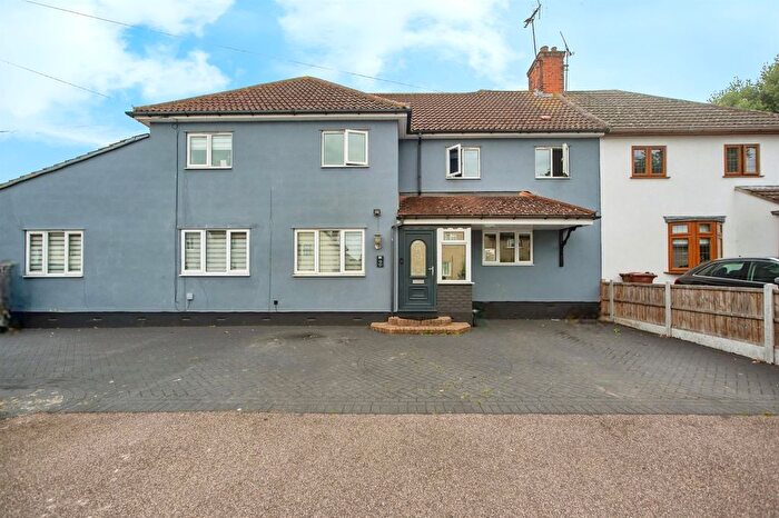 5 Bedroom Semi-Detached House For Sale In Park Road, Corringham, Stanford-Le-Hope, SS17