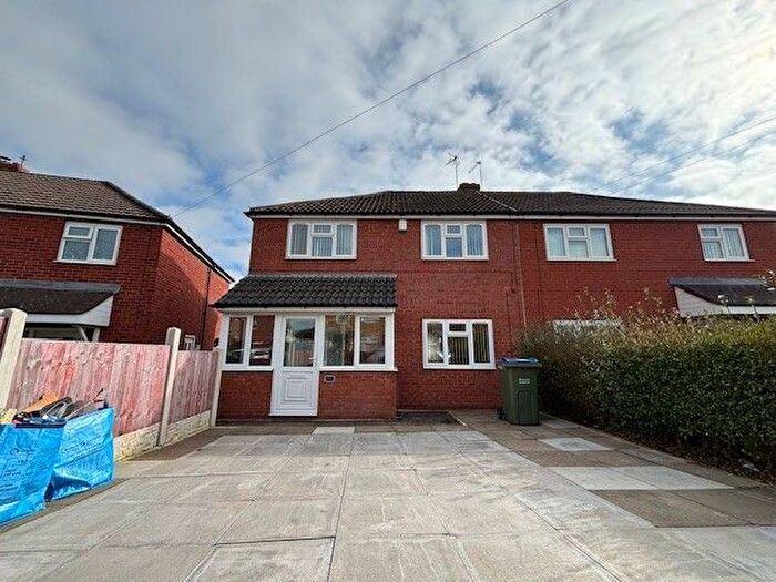 3 Bedroom Property To Rent In Winchester Road, West Bromwich, B71