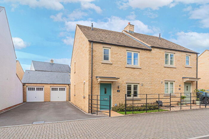 3 Bedroom Semi-Detached House For Sale In Breuse Court, Tetbury, GL8