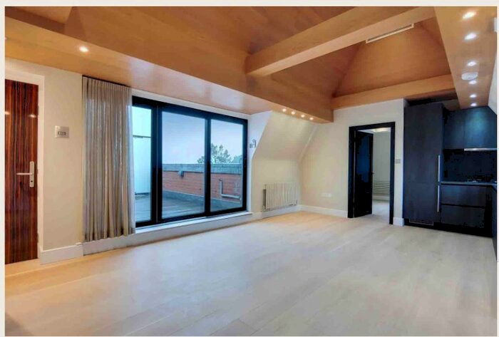 2 Bedroom Apartment To Rent In Fitzjohns Avenue, Belsize Park, London, NW3