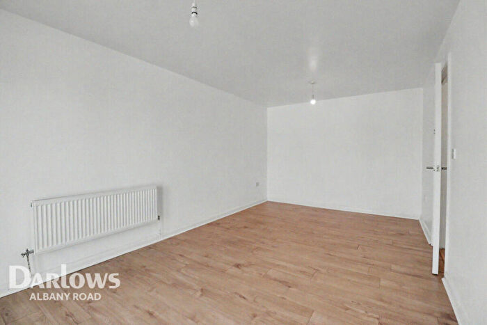 2 Bedroom Flat For Sale In Moorhead Close, Cardiff, CF24