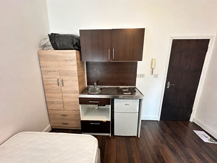 Studio To Rent In Soutbury Road, EN1