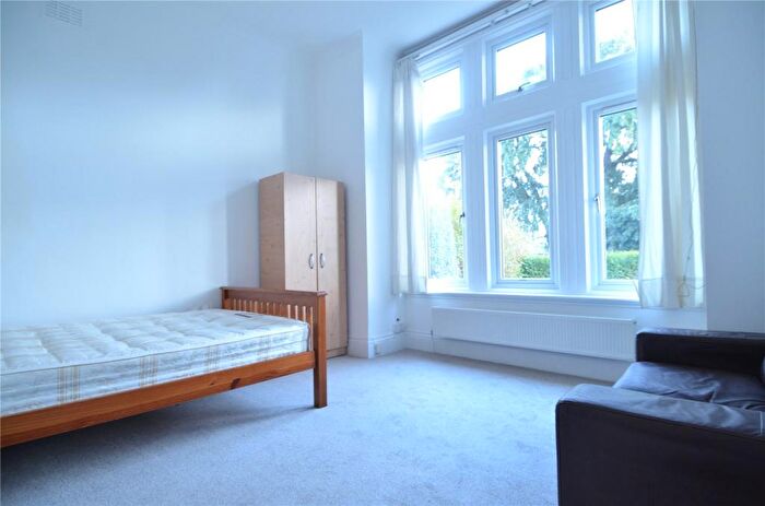 Apartment To Rent In Herne Hill, London, SE24