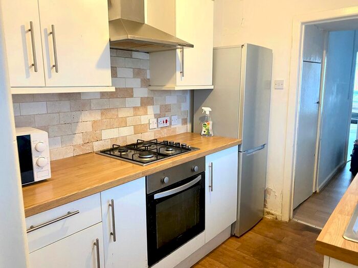 3 Bedroom Terraced House To Rent In Oxford Street, Swansea, SA1