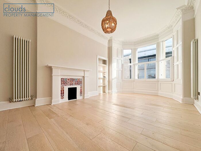 2 Bedroom Flat To Rent In Perth Street, New Town, EH3