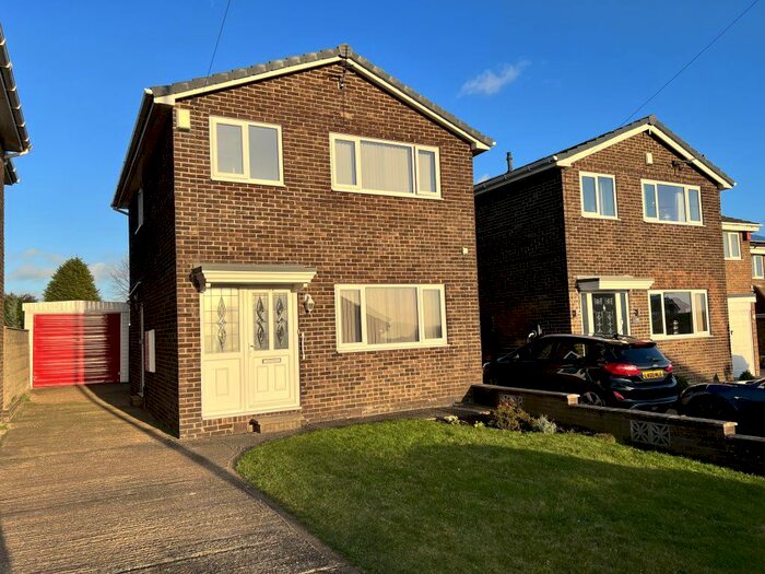 3 Bedroom Detached House To Rent In Larks Hill, Pontefract, WF8