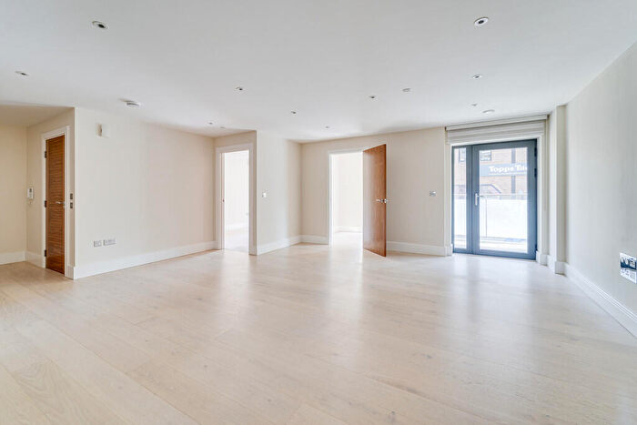 1 Bedroom Apartment For Sale In Rossetti Court, Archway Road, N6