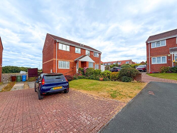 3 Bedroom Semi-detached House For Sale In St. Peters Court, Whitby, YO22