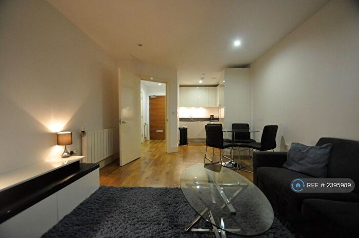 1 Bedroom Flat To Rent In Warehouse Court, London, SE18