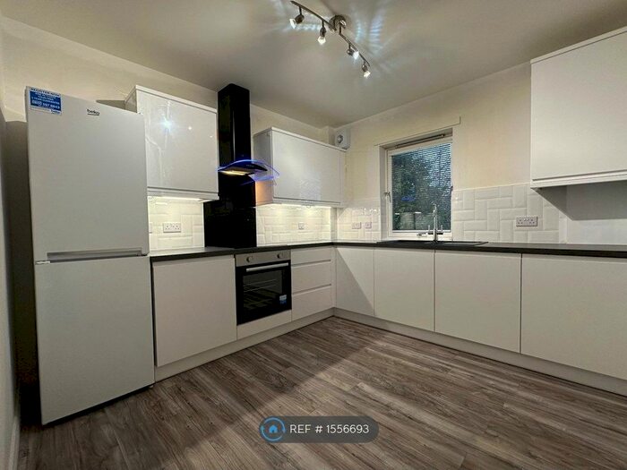 2 Bedroom Flat To Rent In Margaret Place, Aberdeen, AB10