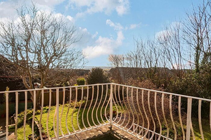 5 Bedroom Detached House For Sale In Spinnaker View, Havant, PO9