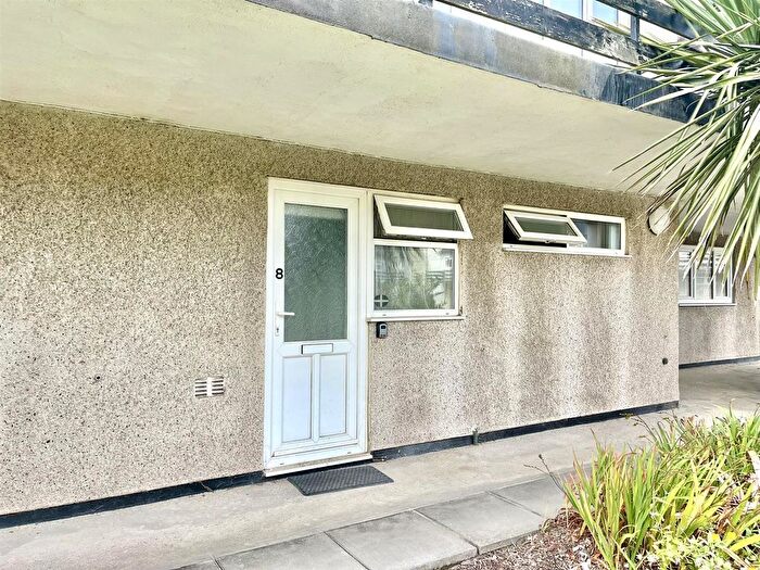2 Bedroom Flat To Rent In Ventonvaise, Atlantic Bay Flats, St Pirans Road, TR6