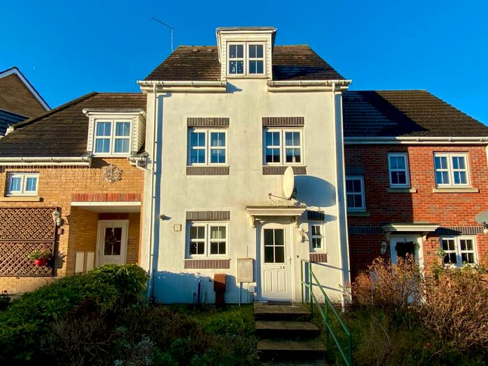 4 Bedroom Terraced House To Rent In Bloomsfield Road, Haverhill - Suffolk, CB9