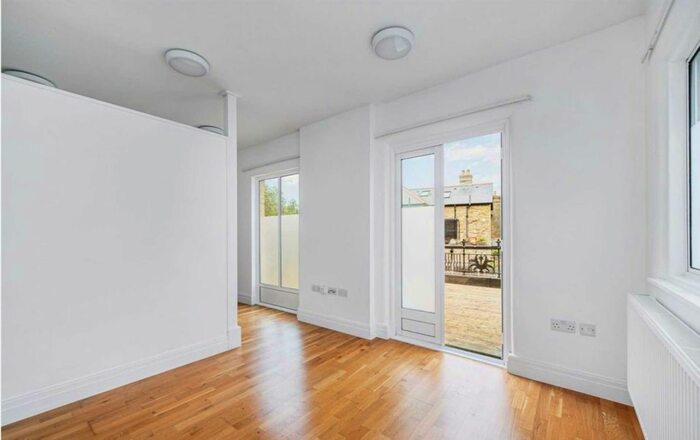 1 Bedroom Studio To Rent In Uxbridge Road, London, W3