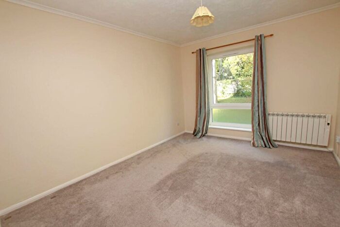 1 Bedroom Flat For Sale In Elmwood, Arundel Road, BN21