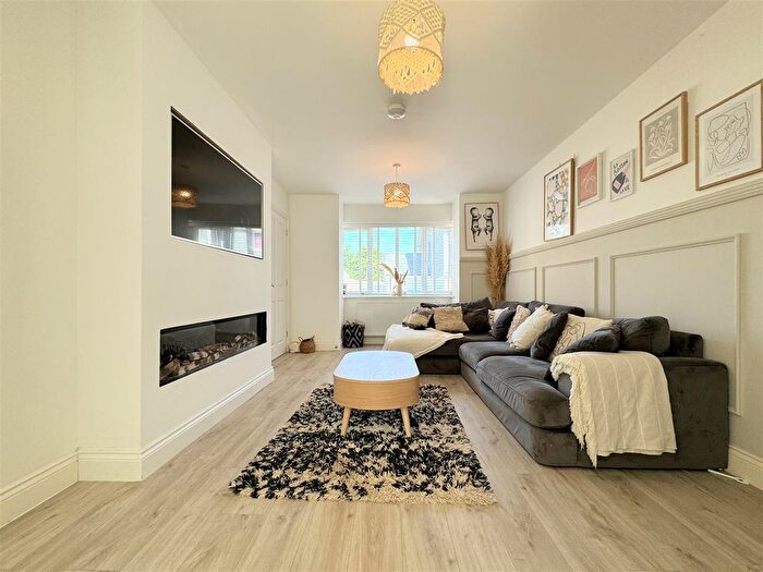 4 Bedroom Detached House For Sale In Tremellyn Road, Mitchell, Newquay, TR8