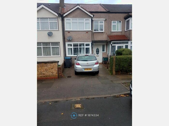 4 Bedroom Terraced House To Rent In Galpins Road, Thornton Heath, CR7