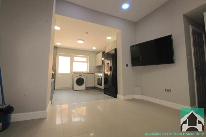 4 Bedroom Terraced House To Rent In Teignmouth Road, Birmingham, B29