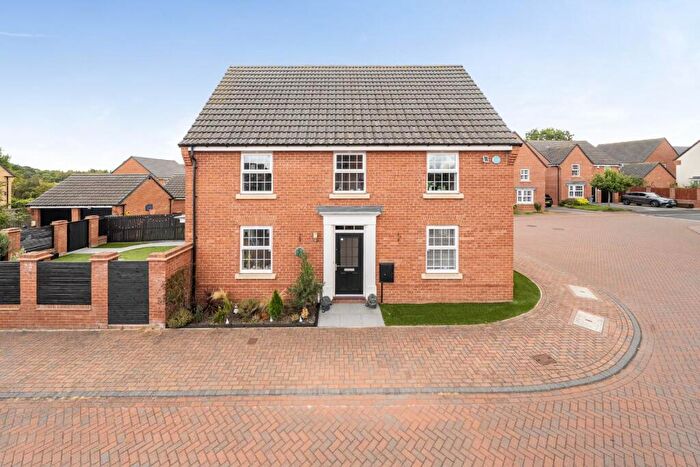 4 Bedroom Detached House For Sale In Field View, Wetherby, LS22