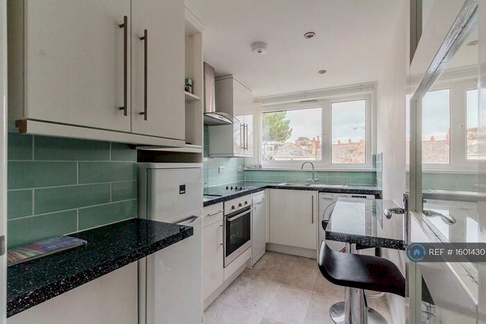 1 Bedroom Maisonette To Rent In Sydenham House, Exeter, EX4