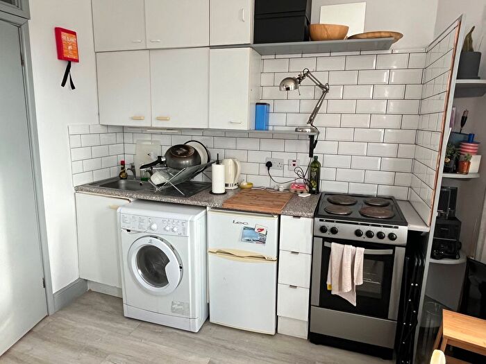 Studio To Rent In Seymour Road, Turnpike Lane/Manor House, N8