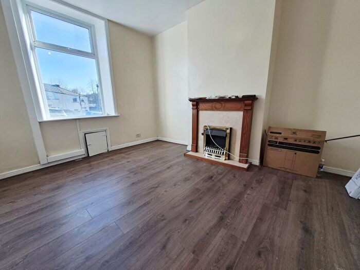 2 Bedroom House To Rent In Dove Lane, BB3