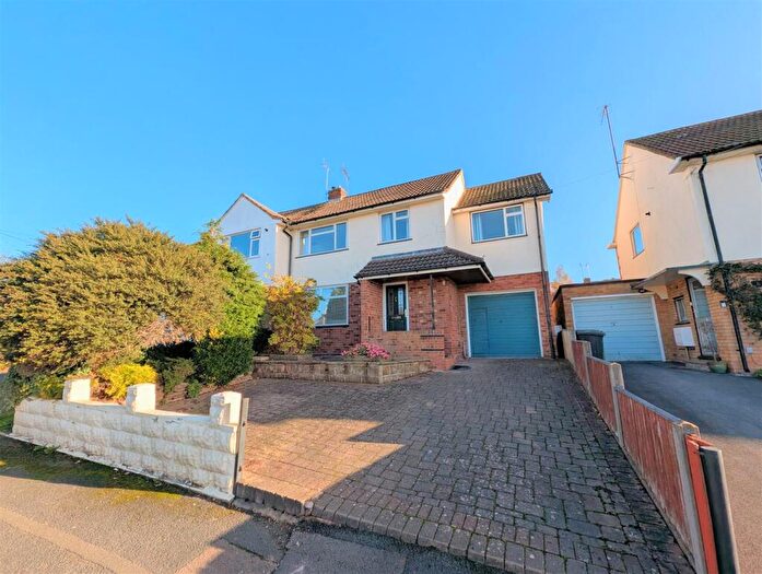 4 Bedroom Semi Detached House For Sale In Underhill Road, Hereford, HR1