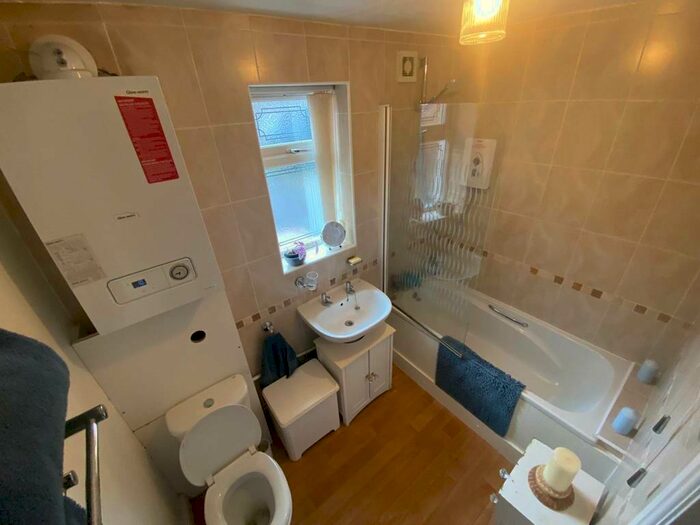 2 Bedroom Apartment To Rent In Thornwood Close, Thurnscoe, S63