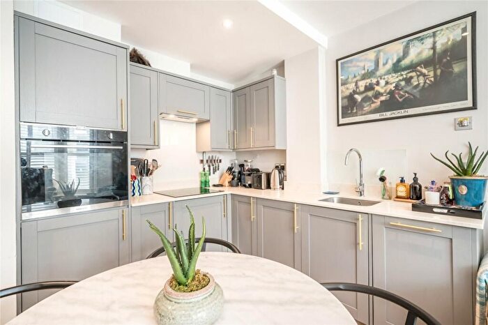 1 Bedroom Flat For Sale In New Kings Road, London, SW6