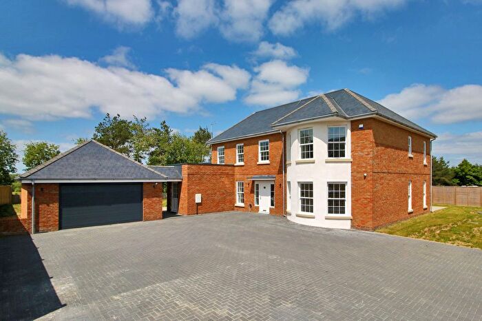 4 Bedroom Detached House For Sale In Oakview Place, Worth Farm, TN22